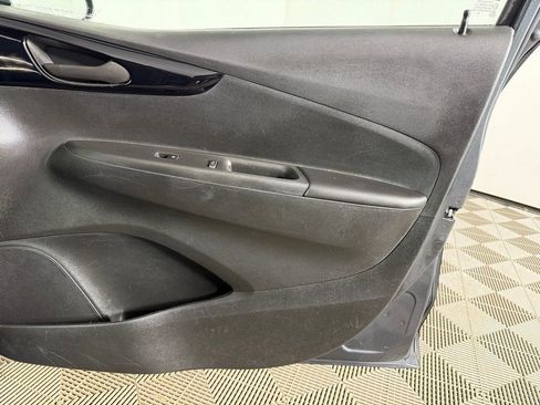 Used 2019 Chevrolet Spark LT image 17