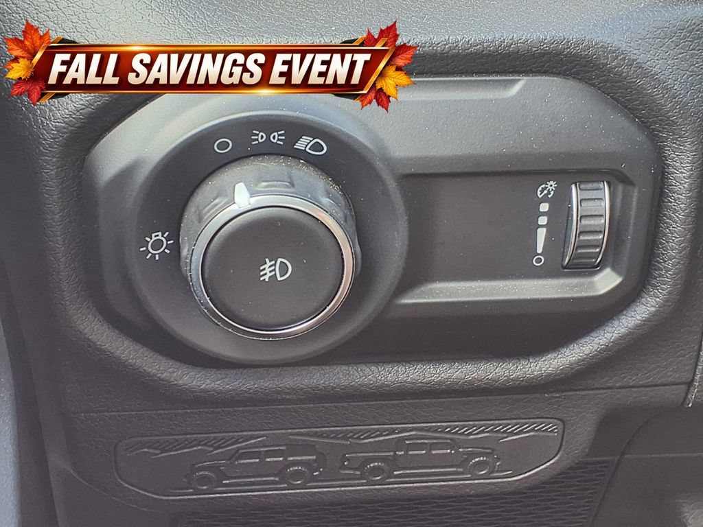Used 2025 Jeep Wrangler Sport AWD/4WD image 15