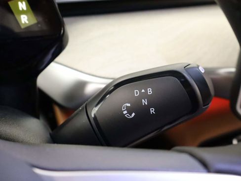 New 2025 Volkswagen ID. Buzz Pro S image 11