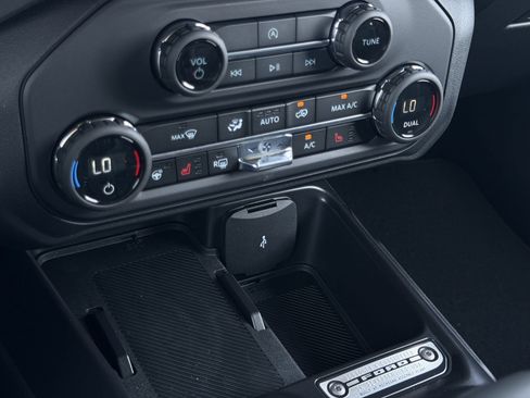 New 2026 Ford Bronco Outer Banks AWD/4WD image 18