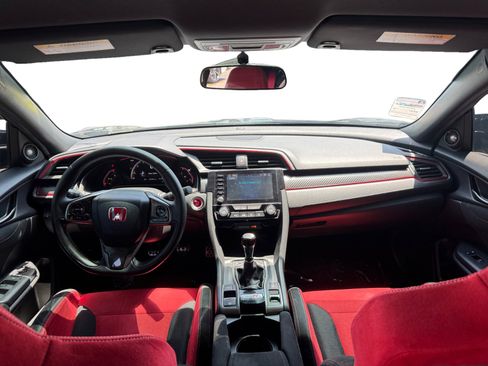 Used 2019 Honda Civic Type R image 10