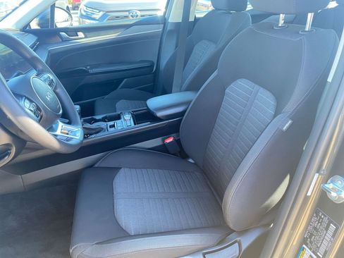 Used 2025 Kia K5 LXS image 28