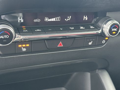 Used 2025 MAZDA MAZDA3 Carbon image 35