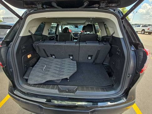 Used 2024 Subaru Ascent Limited w/ Technology Package AWD/4WD image 17
