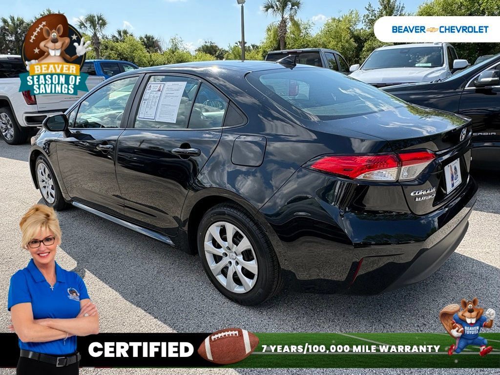 Used 2023 Toyota Corolla LE FWD image 5