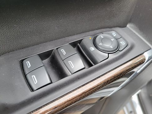 Used 2019 Chevrolet Silverado 1500 LT Trail Boss image 19