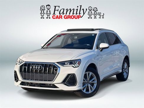 Used 2024 Audi Q3 2.0T Premium image 1