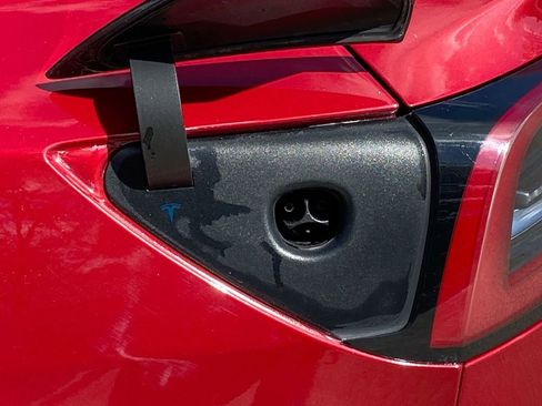 Used 2018 Tesla Model 3 Long Range image 21