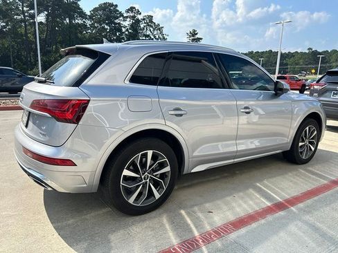 Used 2023 Audi Q5 2.0T Premium w/ Convenience Package AWD/4WD image 2