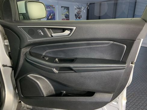 Used 2018 Ford Edge Titanium AWD/4WD image 15