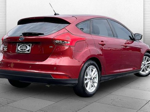 Used 2016 Ford Focus SE w/ Reverse Sensing Package FWD image 14