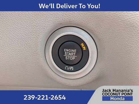 Used 2019 Chrysler Pacifica Touring-L Plus w/ Tire & Wheel Group FWD image 31
