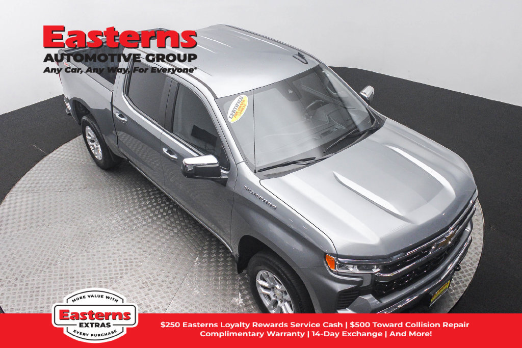 Used 2024 Chevrolet Silverado 1500 LT AWD/4WD image 4