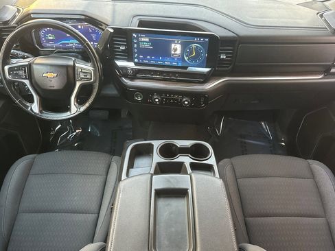 Used 2022 Chevrolet Silverado 1500 LT image 15