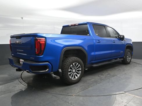 Used 2023 GMC Sierra 1500 AT4 w/ AT4 Premium Package AWD/4WD image 2