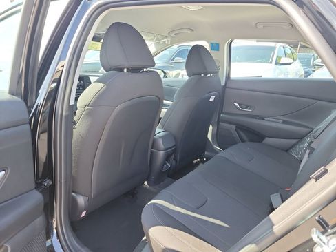 New 2026 Hyundai Elantra SE image 8