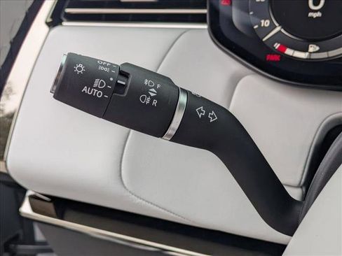 Used 2024 Land Rover Range Rover Sport Dynamic SE image 13