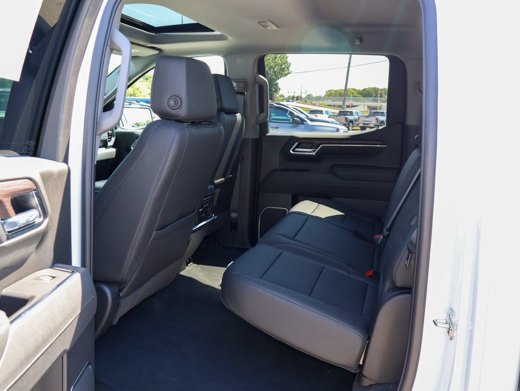 New 2026 GMC Sierra 1500 SLT w/ SLT Premium Plus Package AWD/4WD image 10