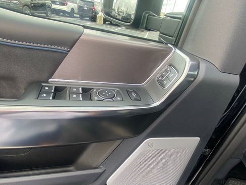 New 2026 Ford F250 Platinum image 11