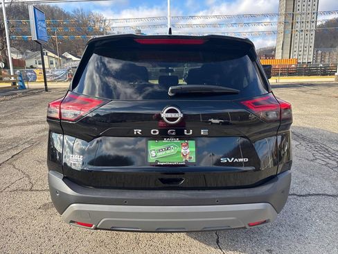 Used 2023 Nissan Rogue SV image 38