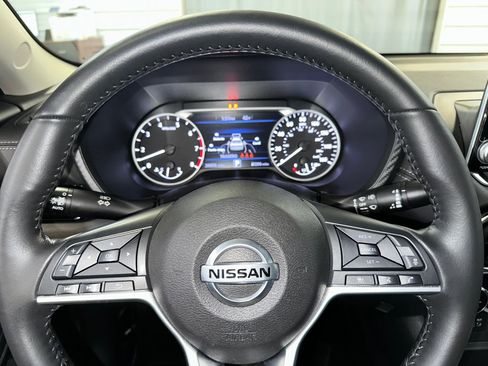 Used 2023 Nissan Sentra SV w/ All-Weather Package FWD image 9
