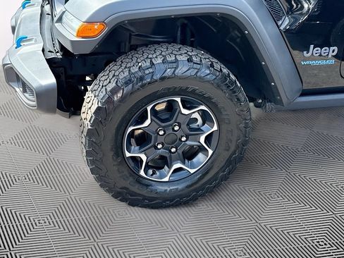 Used 2022 Jeep Wrangler Unlimited Rubicon 4xe w/ Cold Weather Group AWD/4WD image 34