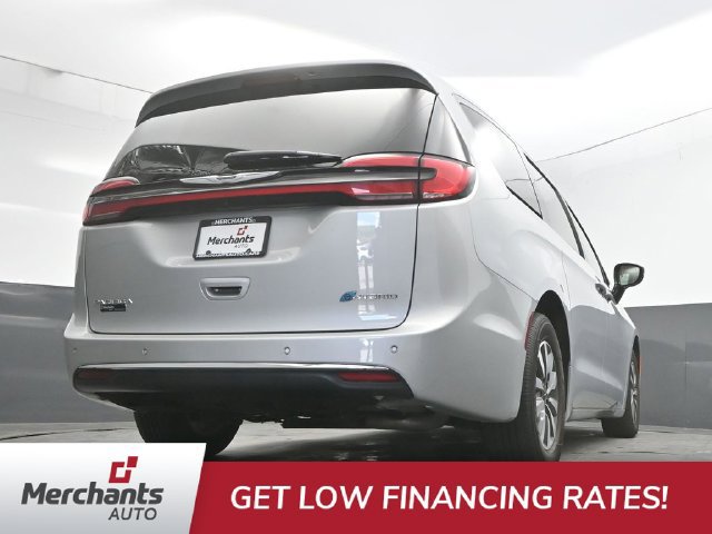 Used 2024 Chrysler Pacifica Limited FWD image 27