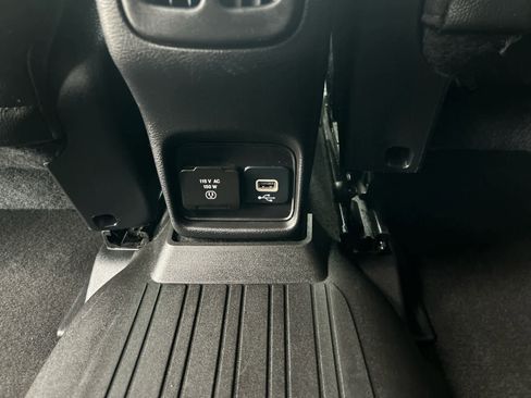 Used 2021 Jeep Compass Latitude image 23