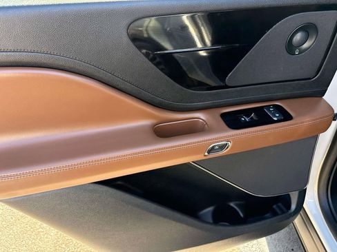 Certified 2023 Lincoln Aviator Reserve w/ Elements Package Plus image 9