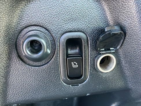 Used 2017 Subaru Forester 2.0XT Touring AWD/4WD image 34