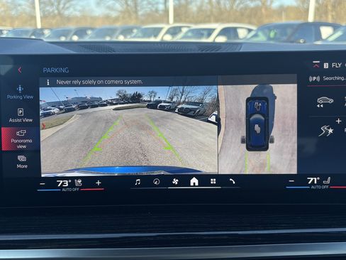 Used 2025 BMW X5 M60i w/ Climate Comfort Package image 25