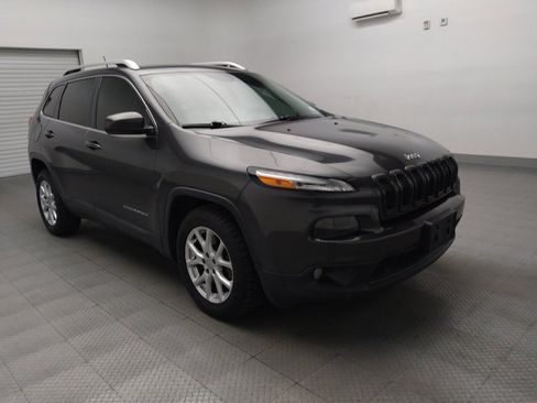 Used 2015 Jeep Cherokee Latitude image 13