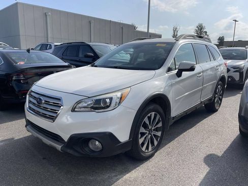 Used 2017 Subaru Outback 2.5i Limited AWD/4WD image 2