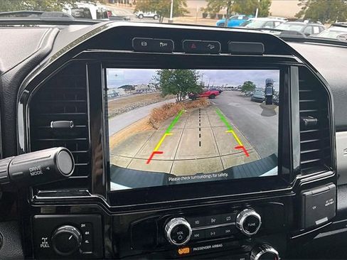 Used 2022 Ford F250 Lariat w/ Black Appearance Package image 13