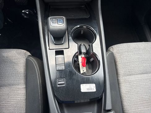 Used 2021 Nissan Rogue SV FWD image 23