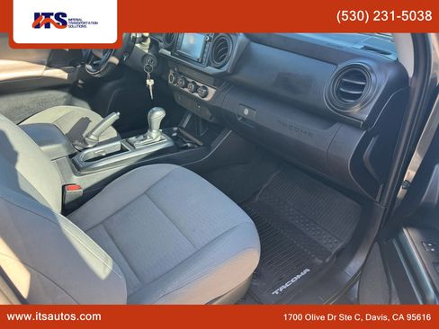 Used 2019 Toyota Tacoma SR image 10