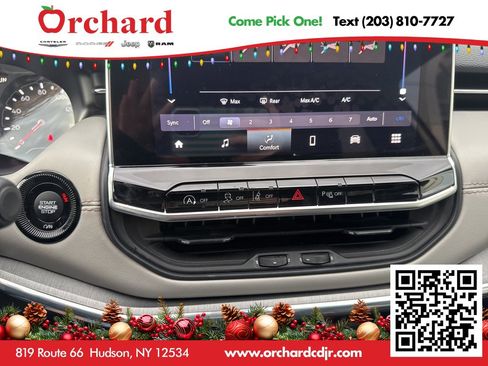 Used 2024 Jeep Compass Limited image 39