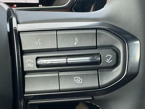 New 2026 GMC Canyon AT4 image 17