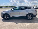 Used 2024 Kia Sportage LX image 2