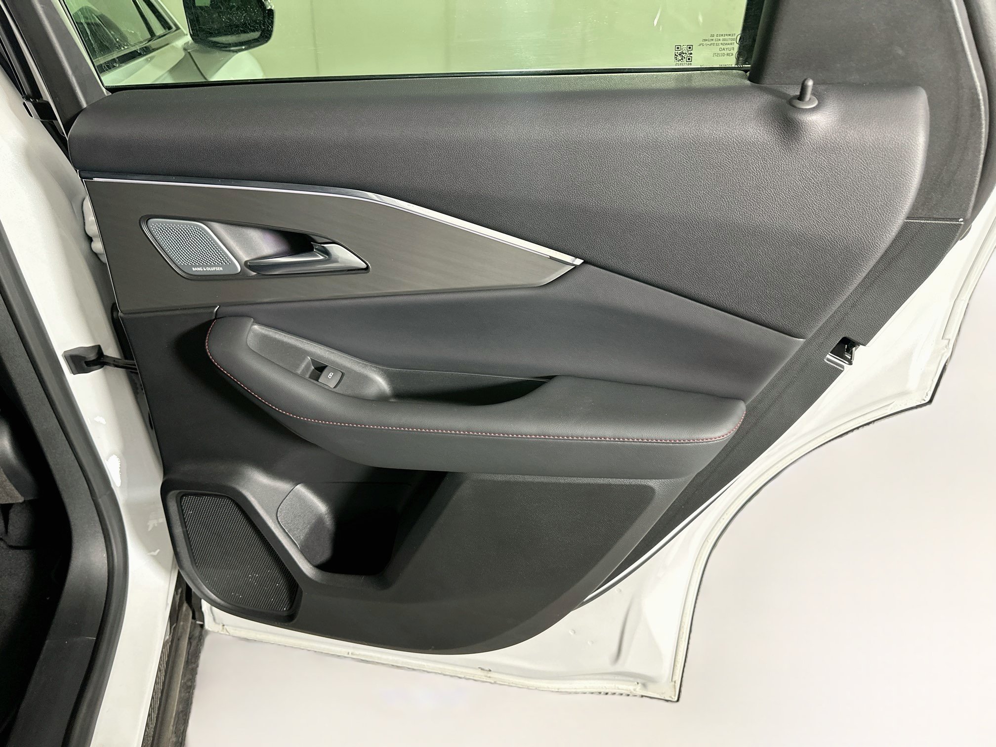 Used 2024 Acura ZDX A-Spec RWD image 31