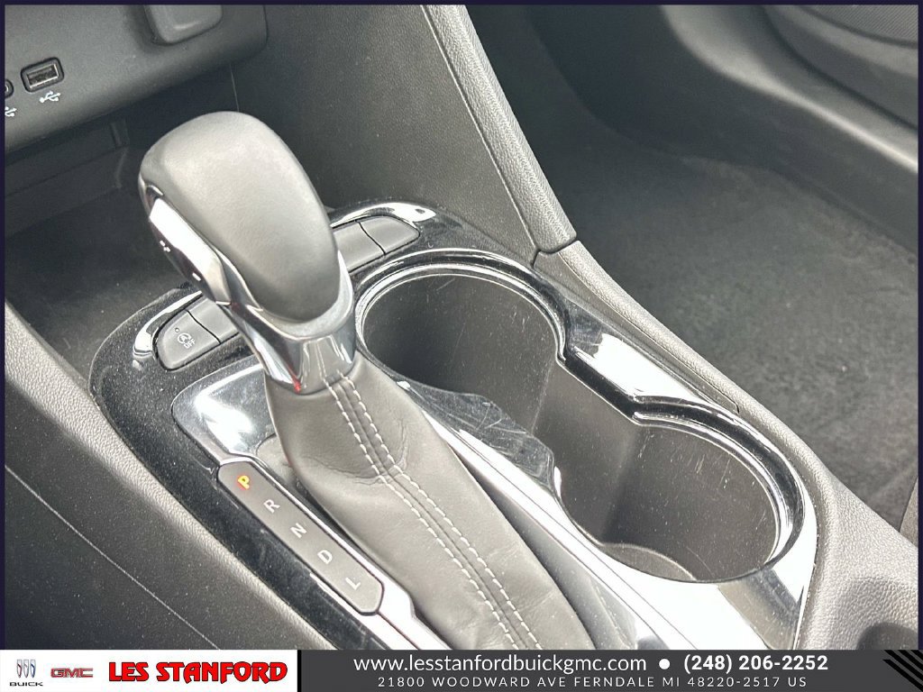 Certified 2025 Buick Encore GX Sport Touring FWD image 32