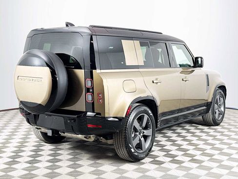 New 2026 Land Rover Defender 110 X-Dynamic SE image 5