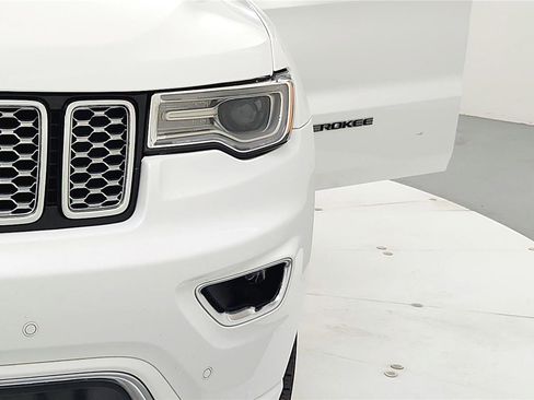 Used 2021 Jeep Grand Cherokee Overland image 11