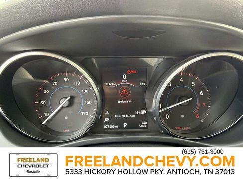 Used 2017 Jaguar XE image 33