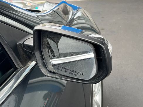 Used 2018 Chevrolet Malibu LT FWD image 16