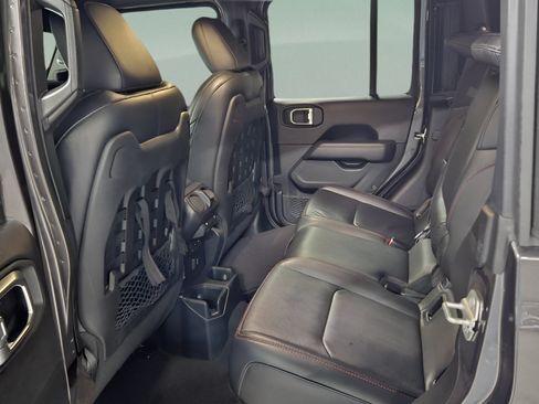 Certified 2020 Jeep Gladiator Rubicon AWD/4WD image 15
