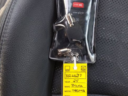 Certified 2025 Toyota Tacoma TRD Off-Road w/ TRD Off Road Premium Package image 35