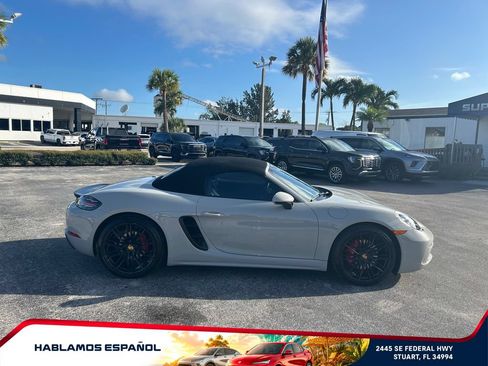 Used 2021 Porsche 718 Boxster S RWD image 4