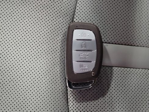 Used 2018 Hyundai Sonata Limited image 32