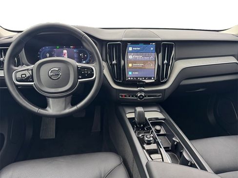 Certified 2025 Volvo XC60 B5 Plus image 23